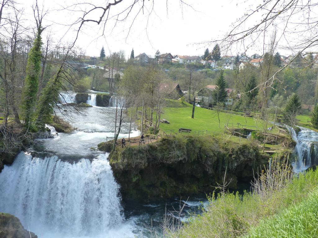 Guest House Rudine Slunj Exterior photo